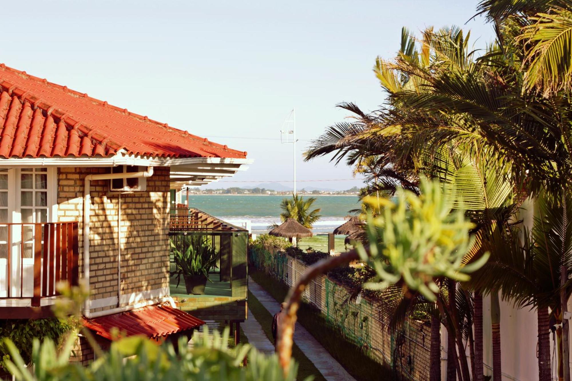 Pousada Recanto Edenico - A Beira Mar Da Praia Ponta Do Papagaio, Palhoca Sc Exterior foto