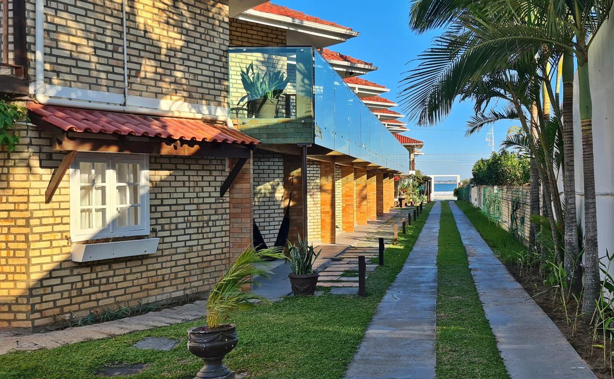 Pousada Recanto Edenico - A Beira Mar Da Praia Ponta Do Papagaio, Palhoca Sc Exterior foto