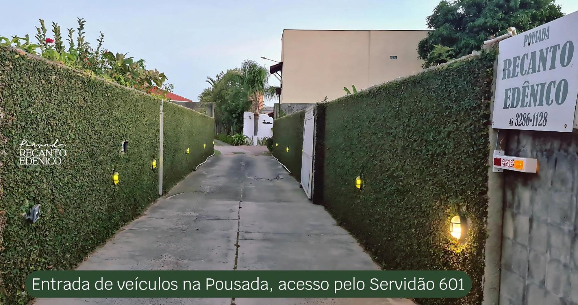 Pousada Recanto Edenico - A Beira Mar Da Praia Ponta Do Papagaio, Palhoca Sc Exterior foto